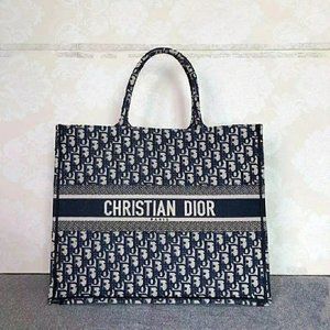 Personal Use C✨D Casual Women's Second-Hand Shoulder Handbag Blue.